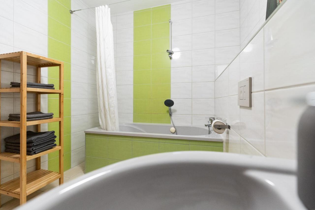 230 M2 Loft Mit Eigenem Wintergarten Mit Tischtennis & Dart, Kostenloser Parkplatz Ерфурт Екстер'єр фото